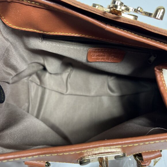 NWT Coldwater Canyon Women's Genuine Split Leather Crossbody Purse Cream Brown - Picture 11 of 12